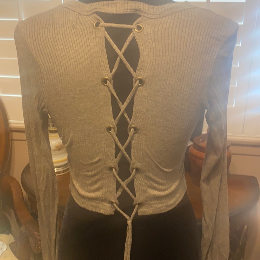 Top - Picture 1 of 2
